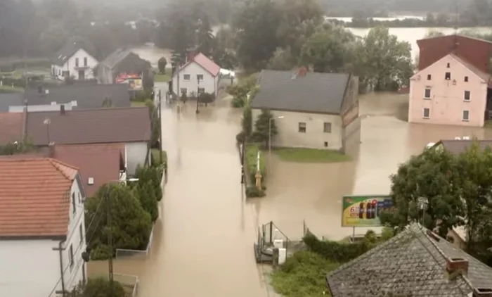 Europe is struggling with severe floods, while Russia is experiencing drought - Catastrophe, Flood