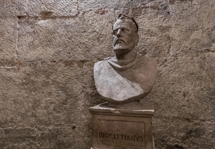 The History of Our World in Fiction. Part 73. The Silver Branch - My, What to read?, Book Review, History (science), The Roman Empire, Roman Britain, Diocletian, Longpost, Series The history of our world in fiction