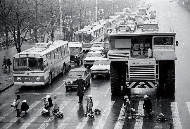 Г.Минск, 1972 год - БелАЗ, Минск, Техника, Машина, СССР, Сделано в СССР, Telegram (ссылка), Повтор