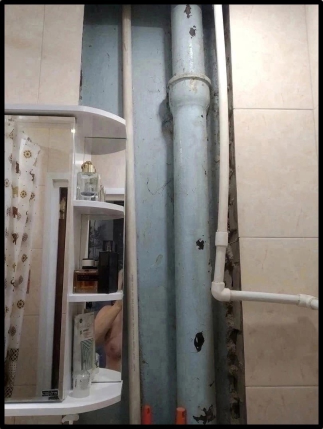 Dear specialists of various profiles! Please tell me what can be done with this pipe. How to seal it neatly. Your price? - Repair, Installation of heating systems, Plumbing, Humor, NSFW, Boobs