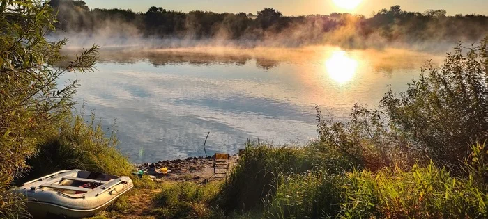 Fishing morning - My, Fishing, Morning, Fog, Mobile photography, A boat