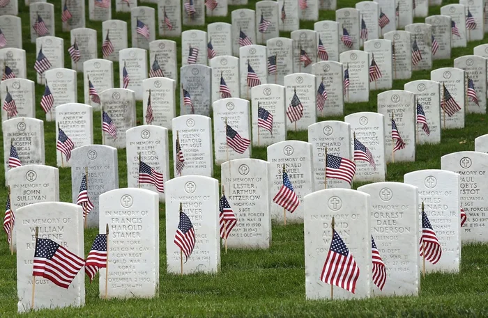 Symbolism of Death - Arlington, Cemetery, USA, Longpost