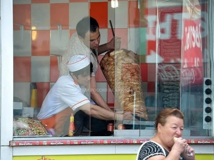 Tasty shawarmas for 300 rubles will disappear - news, Bill, Food, Moscow region, Migration policy, Trade, Education, Health care