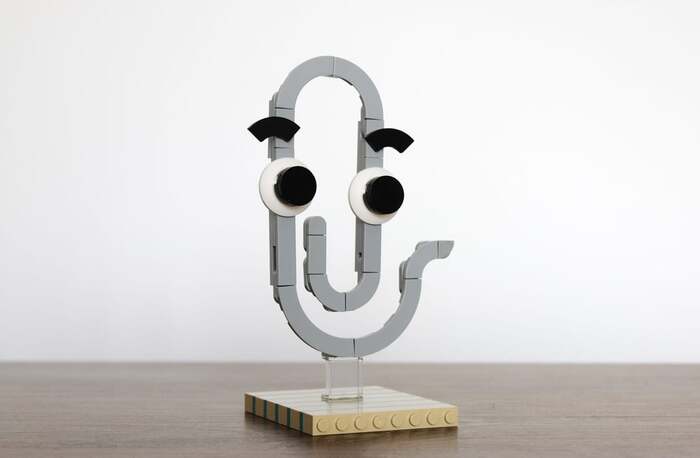 #MOCoftheday She's back! Lego Clippy by Klocek1990 - Lego, Constructor, Moc