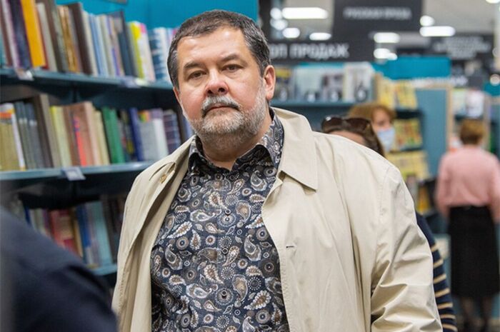 <a href="https://pikabu.ru/story/derzkaya_popyitka_donesti_pravdu_do_molodezhi_v_rossii_gotovitsya_k_vyikhodu_pervaya_kniga_komiksov_dlya_detey_svo_nepridumannyie_istorii_11821912?u=https%3A%2F%2Fsvpressa.ru%2Fpersons%2Fsergey-lukyanenko%2F&t=%D0%A1%D0%B5%D1%80%D0%B3%D0%B5%D0%B9%20%D0%92%D0%B0%D1%81%D0%B8%D0%BB%D1%8C%D0%B5%D0%B2%D0%B8%D1%87%20%D0%9B%D1%83%D0%BA%D1%8C%D1%8F%D0%BD%D0%B5%D0%BD%D0%BA%D0%BE&h=cb0ead66ba0da3b07af2e1e3daf5c63d3837f111" title="https://svpressa.ru/persons/sergey-lukyanenko/" target="_blank" rel="nofollow noopener">Сергей Васильевич Лукьяненко</a>