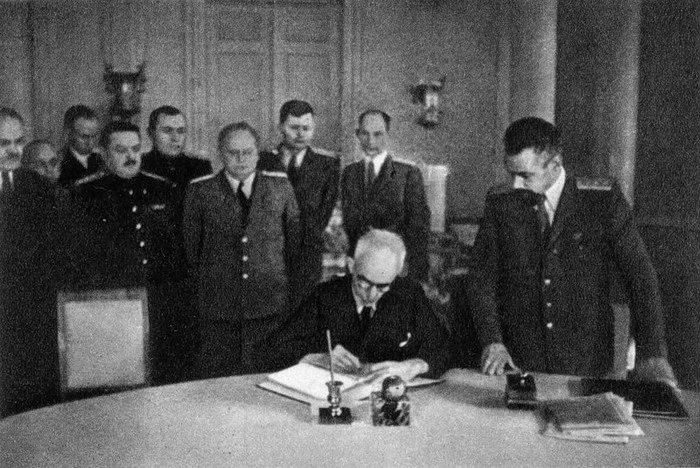 Forgotten lesson. On September 19, 1944, the Moscow Armistice was signed between Finland and the USSR - Russia, Finland, the USSR