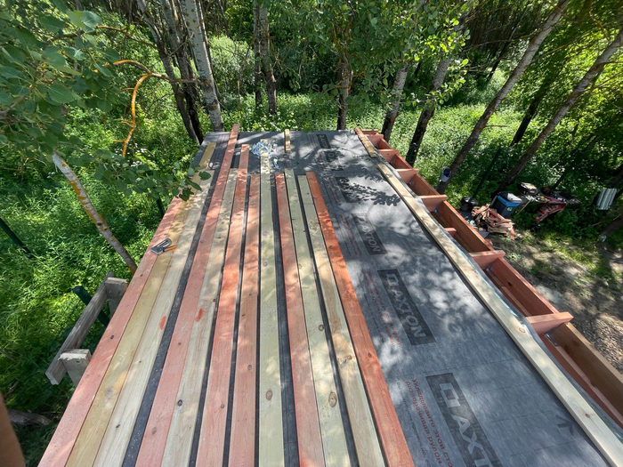 Вот тут справа видно.