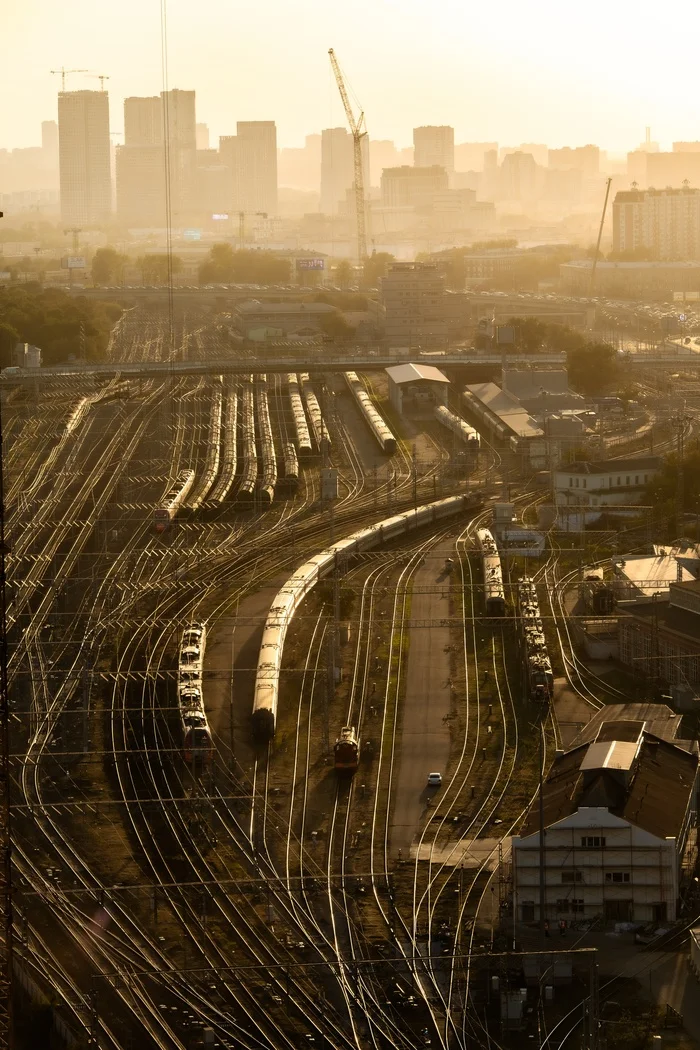 Moscow-Tovarnaya-Smolenskaya - My, The photo, Town, Moscow, beauty, A train, Sunset