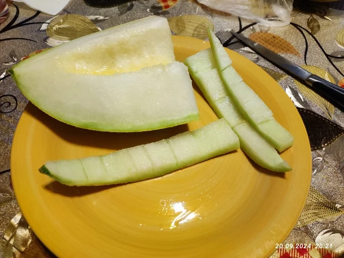 Another scam from our friends sugar melon - My, Surgut, Trash, Melon, Review, The photo