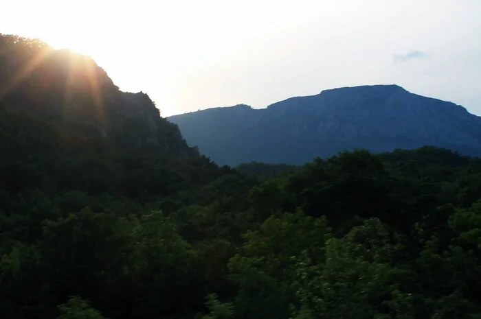 In a parallel universe - My, The photo, Landscape, Nature, Crimean Mountains, The mountains, Sun rays