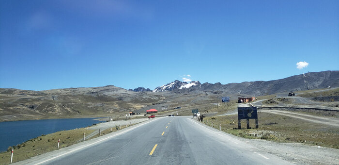 Еще одно озеро: Лагуна Эстрельяни