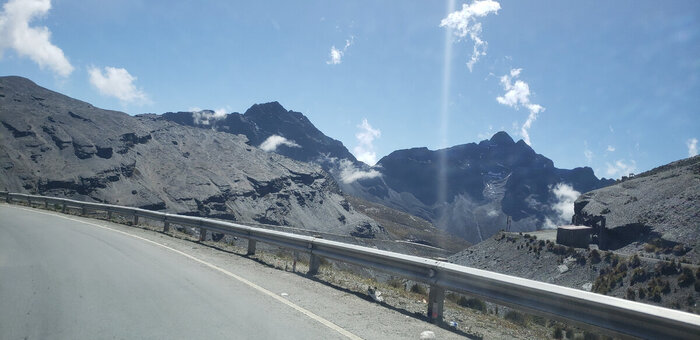 А высоты тут уже точно выше 4000 метров