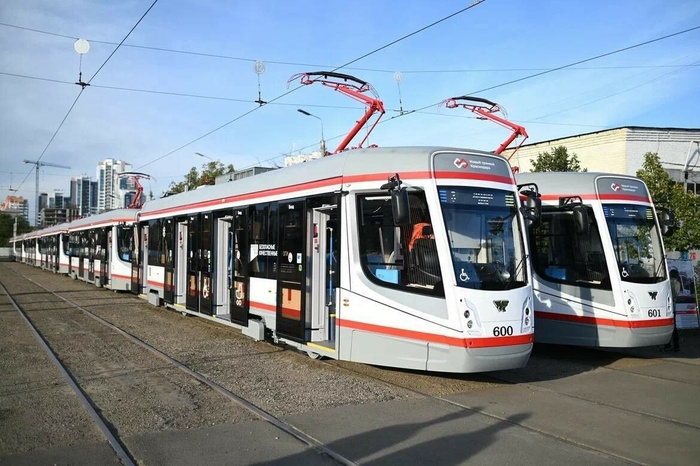 10 новых трамвайных вагонов вышли на маршруты в Краснодаре