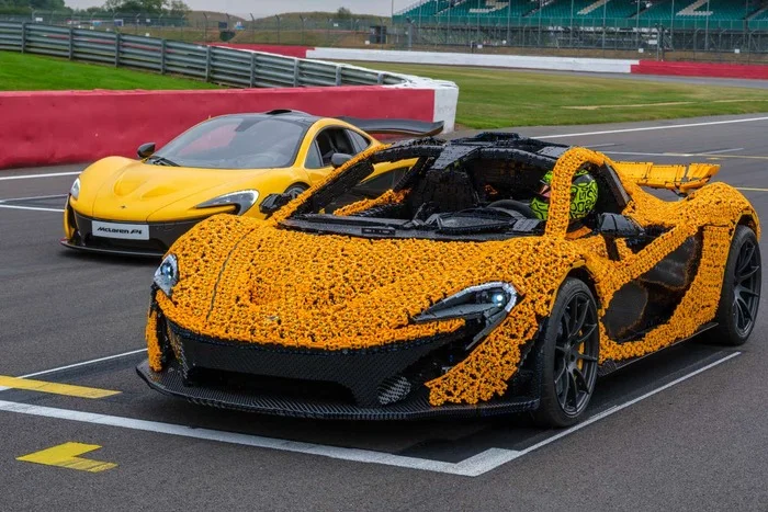 Lando Norris Laps Full-Size LEGO Technic McLaren P1 - Collecting, Modeling, Collection, Engine, Lego, Lego technic, Formula 1, Constructor, Scale model, Video, Youtube, Longpost, news, Assembly