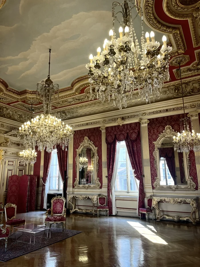 Lyon City Hall - France, Lyon, Living room