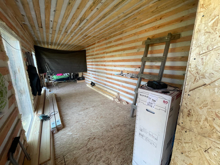 Дом еще без перегородки