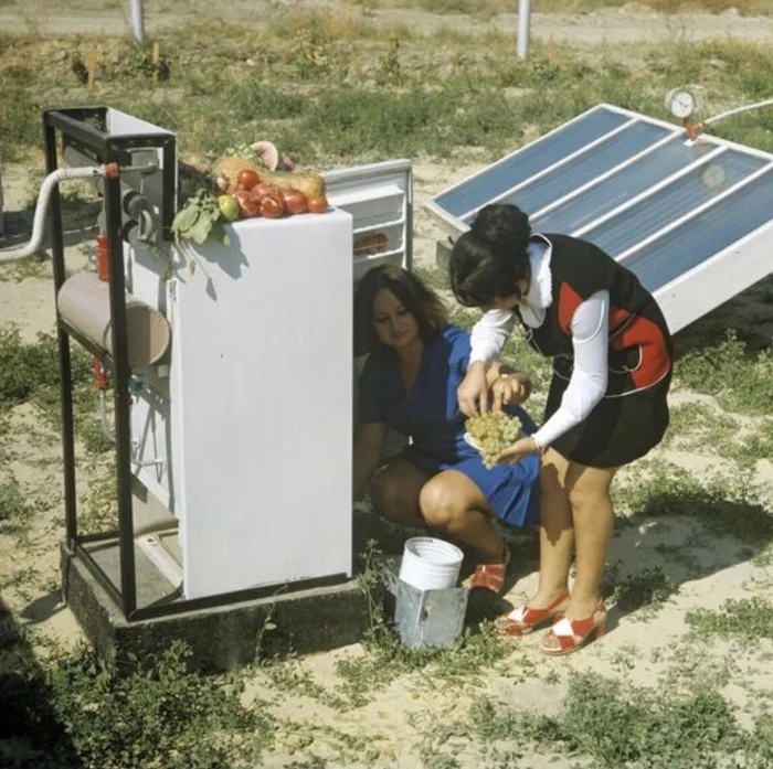 Refrigerator powered by solar energy, Uzbekistan, USSR, 1974 - Refrigerator, Uzbekistan, the USSR, Childhood in the USSR, Made in USSR, Retro, 70th, Film, Vineyard, Old photo, Summer, Heat, Historical photo, Telegram (link)