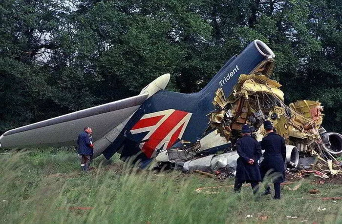 Trident plane crashes near London - England, civil Aviation, Plane crash, London, Longpost