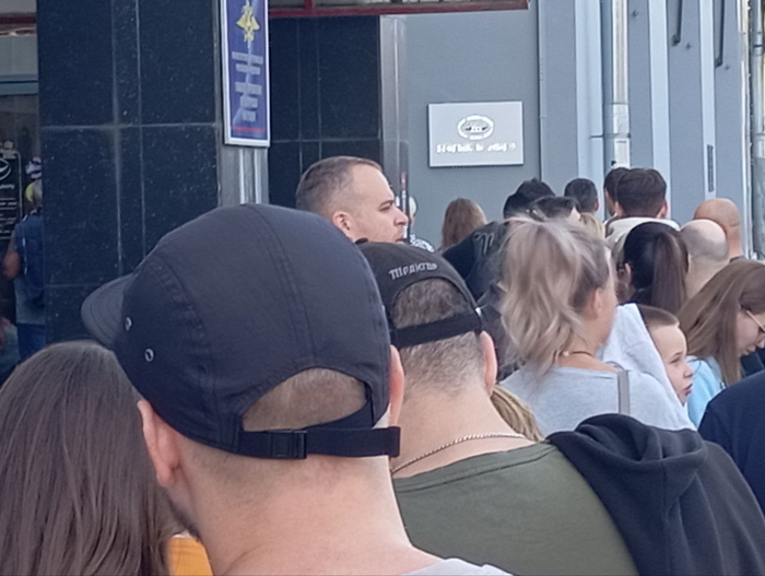 Фото на пятикратном увеличении. По-факту это примерно метров 15.