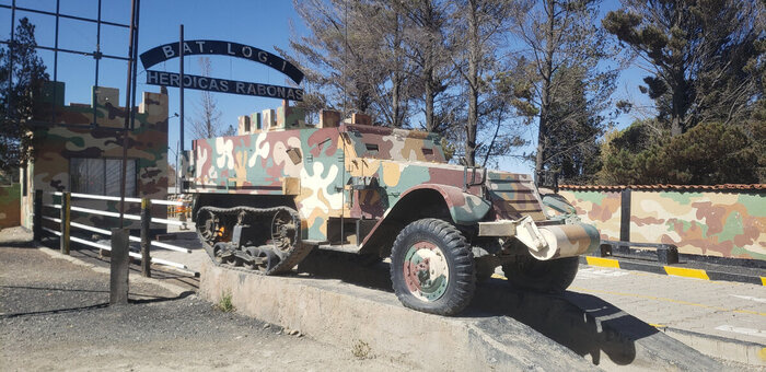 Броневичок. Что то он мне напоминает...