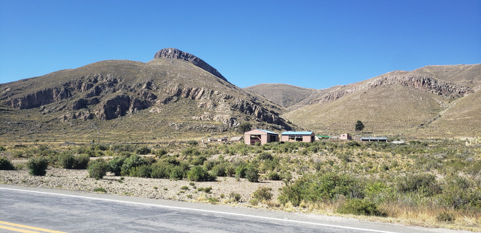 Даже в таких местах живут люди