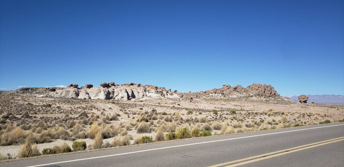Археологический памятник "Сад камней" официальное название - Valle de Rocas