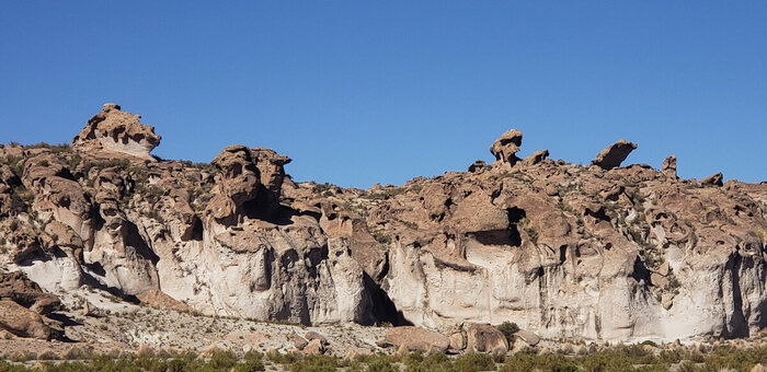 Треугольная расщелина