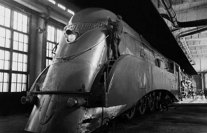 The first streamlined steam locomotive Joseph Stalin - Locomotive, Stalin, the USSR, Past, Telegram (link)