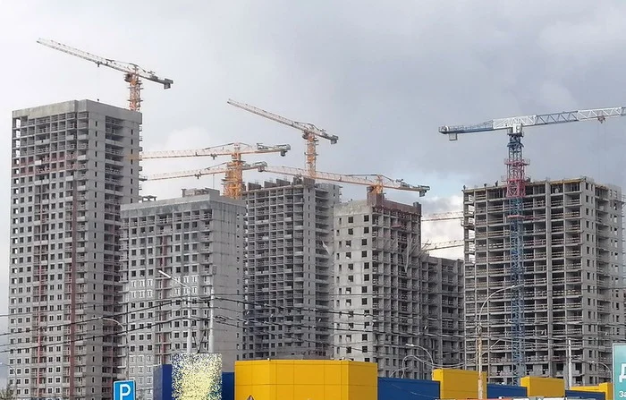 Construction of human anthills - My, Ural, Yekaterinburg, The photo, Building, Apartment buildings, Tightness