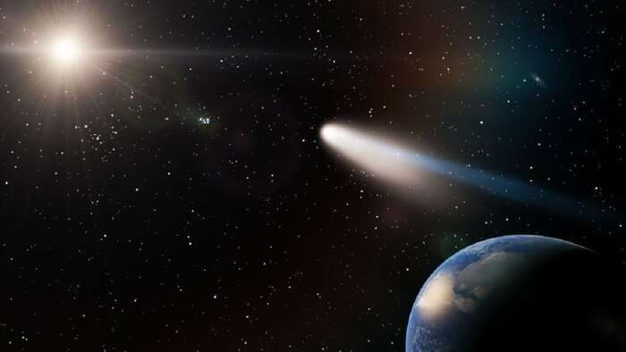 Heavenly Messengers - Space, Comet, news, Sky, Picture with text