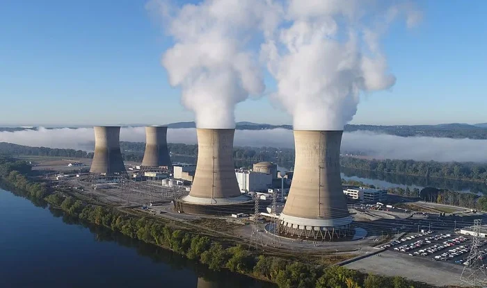 Microsoft to Restart Famous Three Mile Island Nuclear Power Plant to Power Its Data Centers - nuclear power station, Microsoft, Data Center, Nutrition