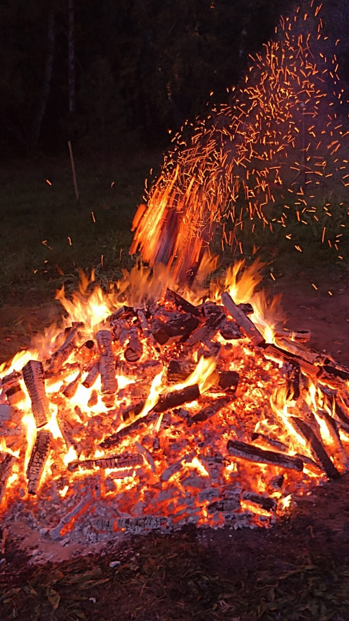 First try at extreme recreation. Walking on coals in Altai - My, Tourism, Mountain tourism, Drive, Туристы, Altai Republic, Extreme, Vacation, Coal, Walking on coals, The rocks, Travel across Russia, Camping, Road trip, Video, Longpost, Vertical video