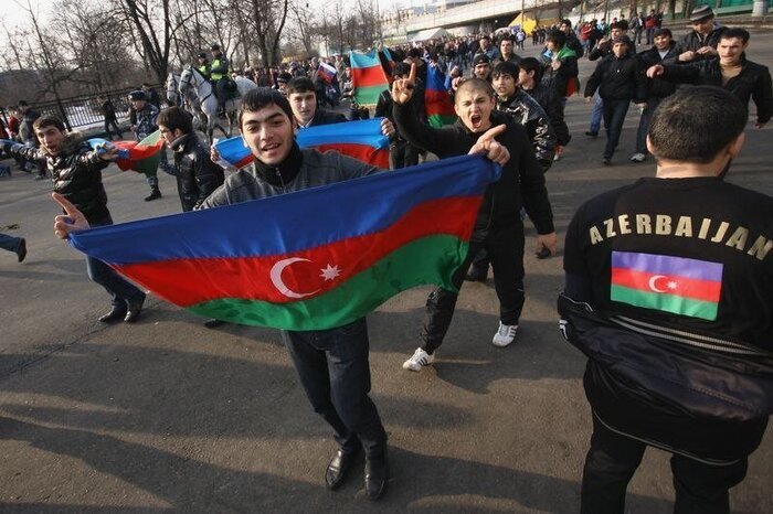 Все флаги в гости будут к нам. За наш счёт - Чиновники, Мигранты, Образование, Студенты, Азербайджанцы