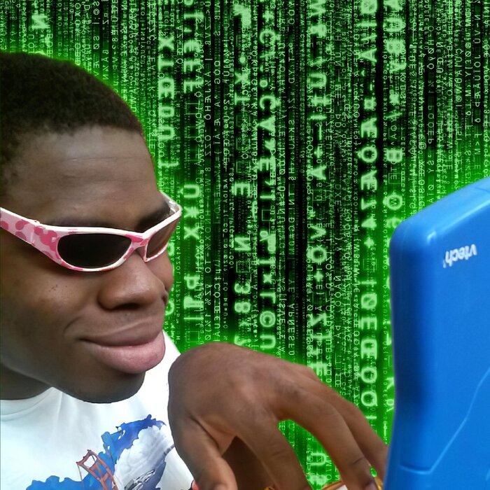 На третий день Зоркий глаз понял, что телефон уже чинили