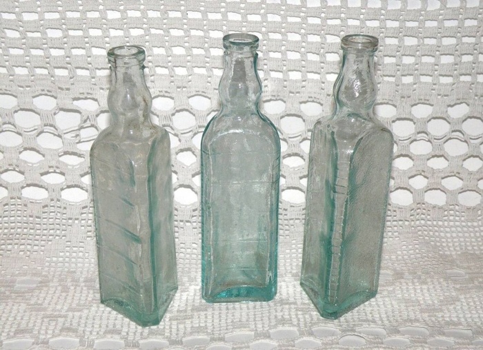 Каждый живший в СССР знал, что треугольная бутылка - это уксус