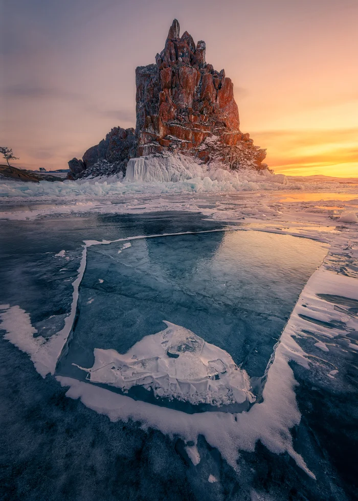 Shamanka at sunset - My, The photo, Travels, Baikal, Ice, Sunset