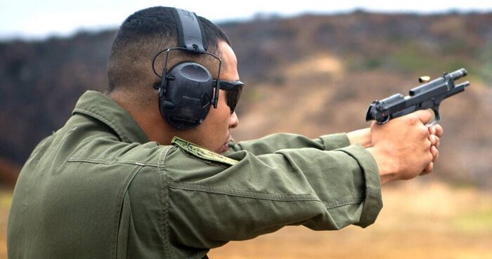 9-  M9/M9A1      USMC