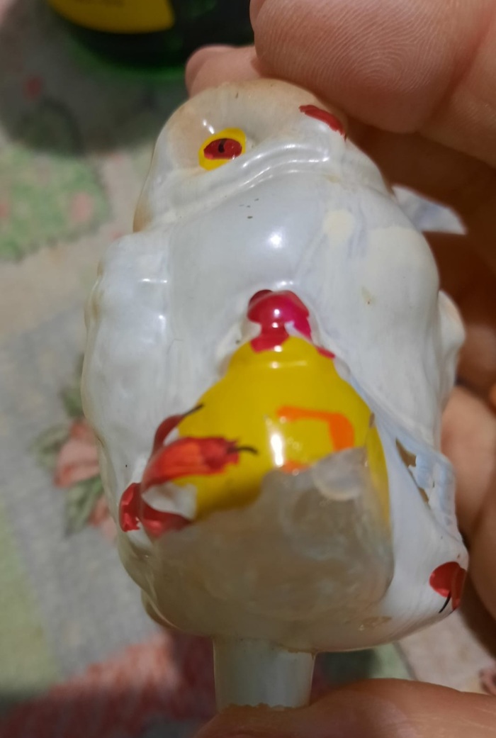 Наносим клей, чтобы восстановить "стекло".