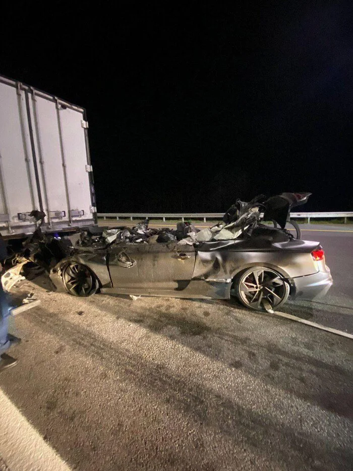 Reply to the post Truck driver abruptly changed lanes to the left, passenger car driver died - Negative, Road accident, Wagon, Traffic rules, Video recorder, A pedestrian, Video, Vertical video, Reply to post, Longpost, Repeat, A wave of posts