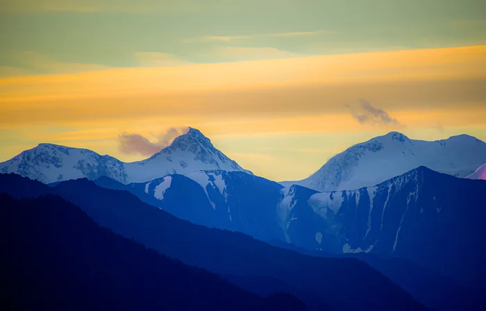 Dawn over Belukha. Mountain Altai - The photo, Photographer, Nature, Landscape, The mountains, Altai Mountains, dawn, Beluga Whale Mountain