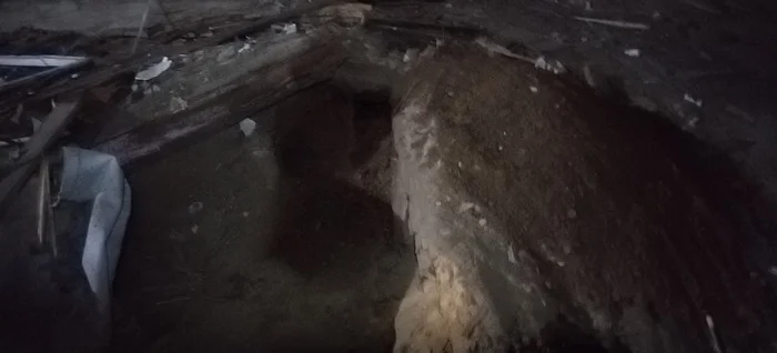 Fifty Dollars or How They Digged at Night - My, Silver, Old man, Coin, Rare coins, Digger, Metal detector, Komrad, Bore pit, Archaeological finds, Find, Blagoveshchensk, Amur region, Tsar, Night, Longpost