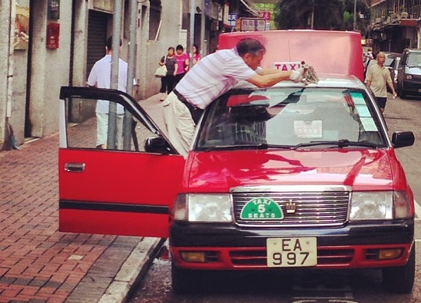 Old, cash-loving, technology-averse and government-scamming: How Hong Kong taxi drivers operate - My, China, Chinese, Hong Kong, Taxi, Taxi driver, Technologies, Longpost