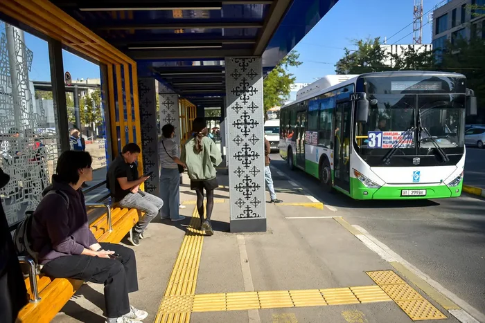 In Bishkek, civil servants were ordered to travel to work by bus two days a week - My, news, Politics, Bishkek, Kyrgyzstan, Bus, Officials