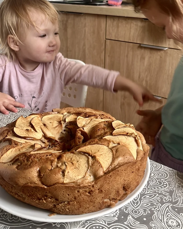 Шарлотка? Да, Шарлотка! - Моё, Выпечка, Кулинария, Десерт, Пирог, Сладости, Подача блюд, Ингредиенты, Шарлотка, Кухня, Тесто, Яблоки, Длиннопост