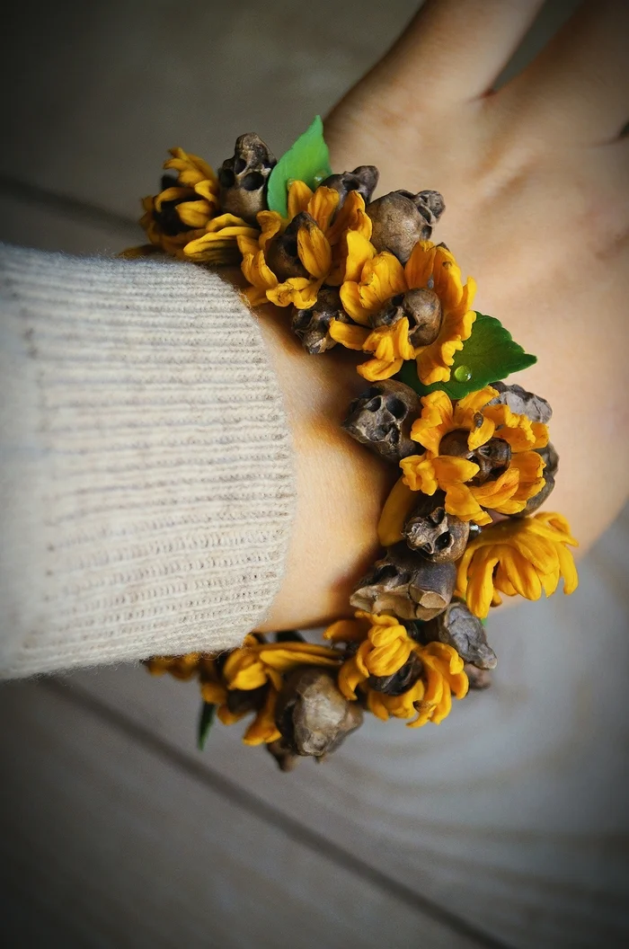 Bracelet with skulls in flowers - My, Polymer clay, Kripota, Sunflower, Scull, Autumn, Needlework without process, Friday tag is mine, Longpost