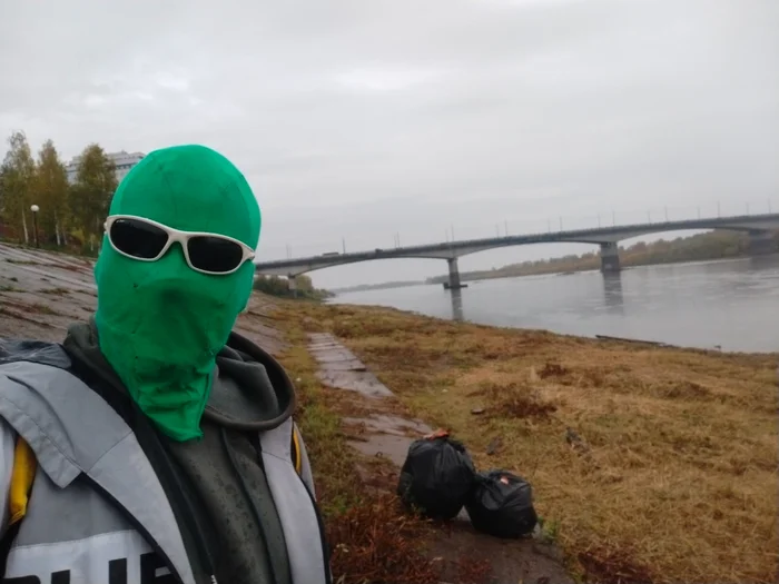 I was advised to take a walk along the embankment. Well, I took a walk. - My, Cleaning, Chistoman, Garbage, Kirov, Vyatka, Longpost