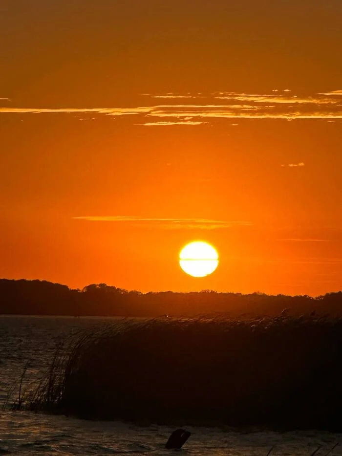 Evening on the Volga - My, The photo, Sunset, The nature of Russia, Volga river, Bonfire, Beautiful view, River, Longpost