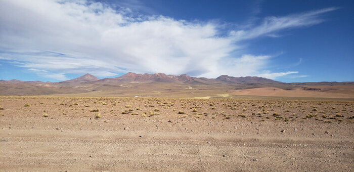 Горные массивы вокруг