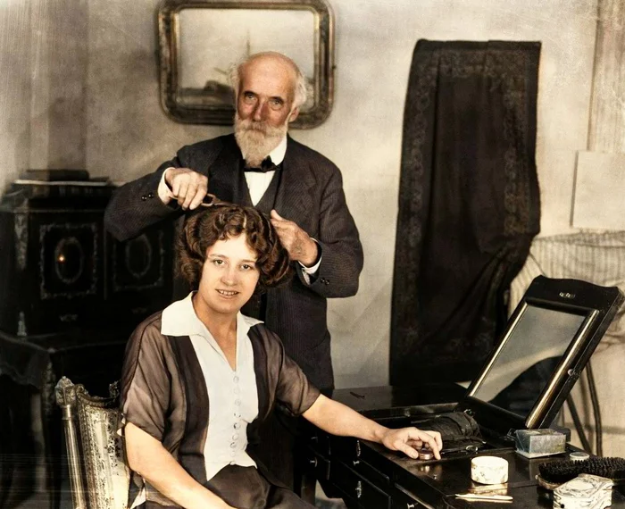 Уникальные исторические кадры из жизни стран Европы, которые перенесут вас в прошлое. 20 раскрашенных фотографий конца ХIX - начала XX века Старое фото, Историческое фото, Фотография, Колоризация, Франция, Великобритания, Норвегия, Нидерланды (Голландия), Португалия, 19 век, 20 век, Длиннопост