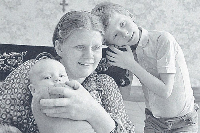 Ирина Муравьева с детьми